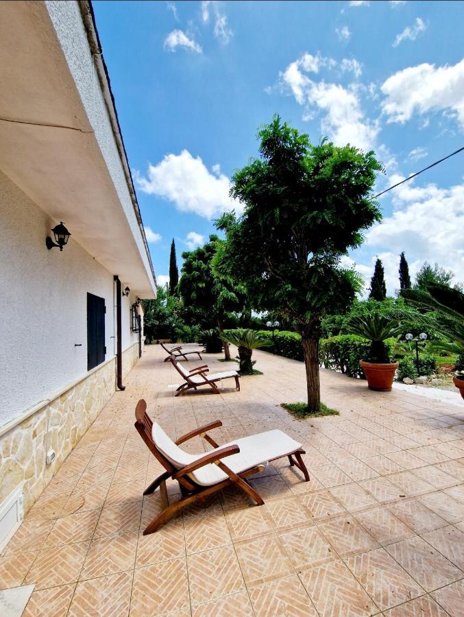 Villa Elisa Trulliandmore - Pool And Tennis Court Martina Franca Exterior foto